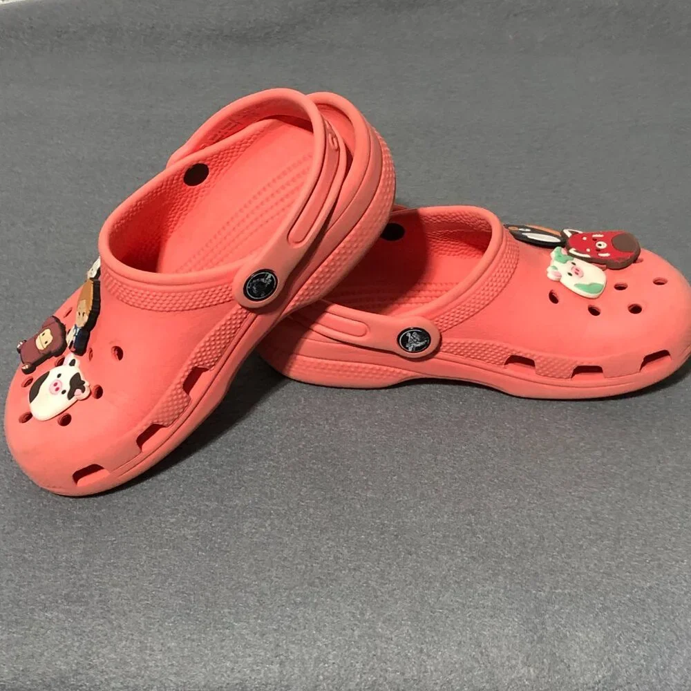Crocs Junior Kids Color Peach Size 1 Slip On Clogs Sandals